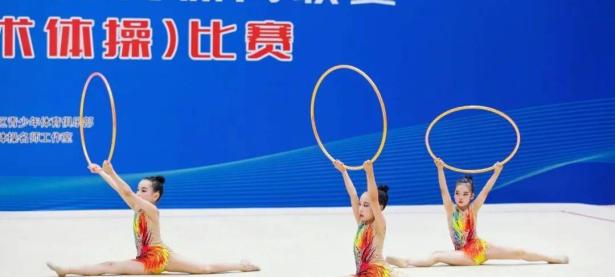 南宫28-体操小组赛上演强强对话，江畔犀牛队绝杀雪域飞鹰队，多点开花奏效；轮换效果显现(2024年全国体操锦标赛女子个人全能决赛回放)