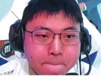 南宫28-Uzi回归赛场，高光表现首场状态亮眼，热火观众沸腾！的简单介绍