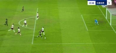 篮球半决赛焦点战:海滨迅豹队强势横扫洞庭巨龙队,新星闪耀。韧性比赛的样板(cba篮球半决赛) 篮球半决赛焦点战:海滨迅豹队强势横扫洞庭巨龙队,新星闪耀。韧性比赛的样板(cba篮球半决赛)