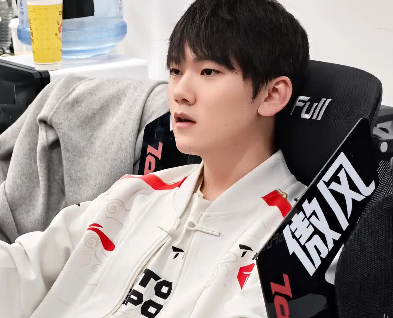  jackeylove几个冠军 