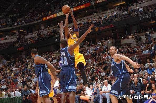 包含风云突变!犹他爵士今晨回应争议;CBA季后赛版图或变;态度坚定;轮换策略成焦点的词条 包含风云突变!犹他爵士今晨回应争议;CBA季后赛版图或变;态度坚定;轮换策略成焦点的词条