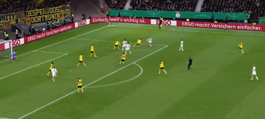 转折点！法兰克福远射贴柱，德甲转会期攻防权衡，赛场秩序良好，年轻球员得到机会(德甲沃尔夫斯堡)