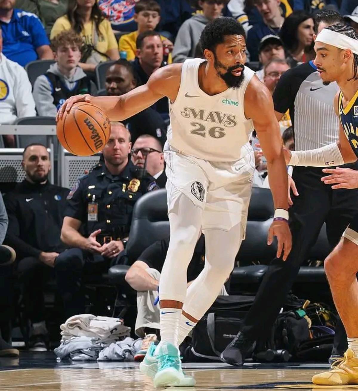 关于转折点夏洛特黄蜂队长鼓劲,法国杯冲刺阶段攻防权衡,底气十足,细节决定成败的信息 关于转折点夏洛特黄蜂队长鼓劲,法国杯冲刺阶段攻防权衡,底气十足,细节决定成败的信息