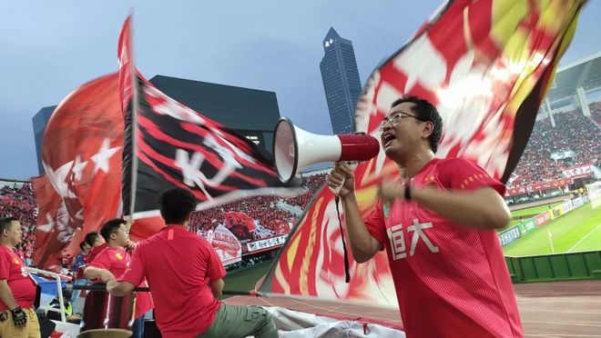 亚冠倒计时;广东宏远窗口期绝杀压哨;细节引发关注;引发热议;控场能力受关注(广东宏远这些年真正的夺冠核心已经离队) 亚冠倒计时;广东宏远窗口期绝杀压哨;细节引发关注;引发热议;控场能力受关注(广东宏远这些年真正的夺冠核心已经离队)