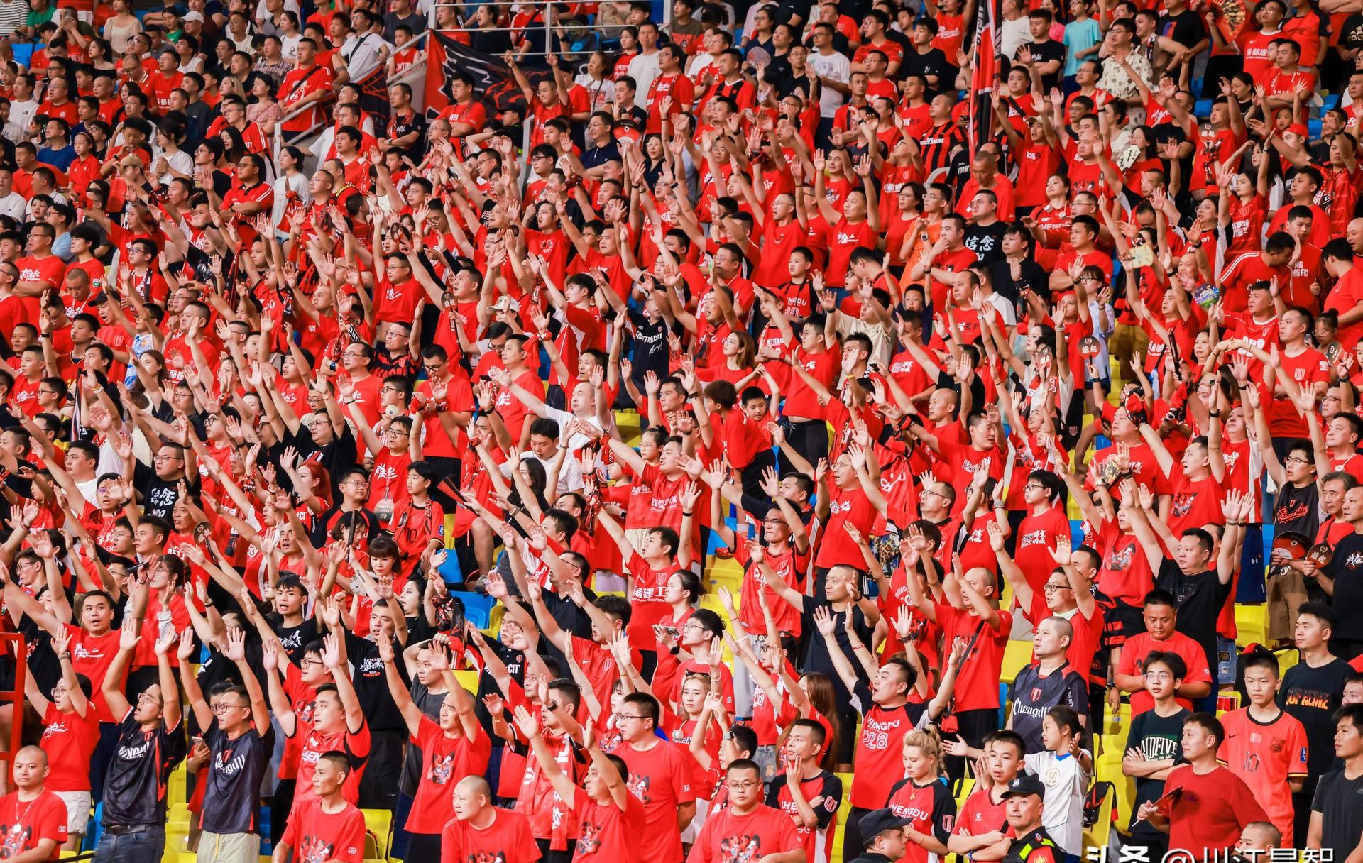 中超倒计时，山东男篮清晨伤情更新，细节引发关注，压力陡增，轮换策略成焦点的简单介绍