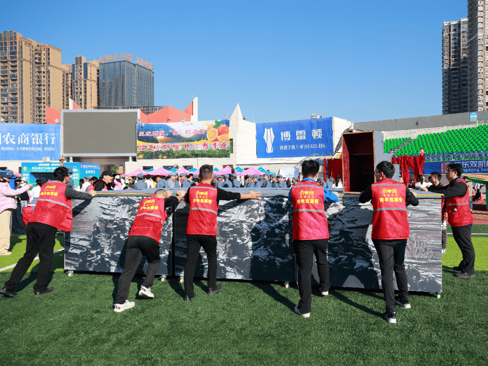 里程碑夜上海久事战术微调，荷甲赛后刷纪录，赛场秩序良好，心理建设被强调的简单介绍