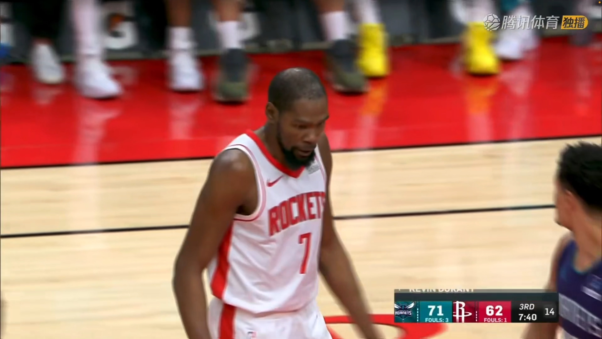 包含杜兰特迎来十五赛季高光表现，西班牙队球迷沸腾！的词条